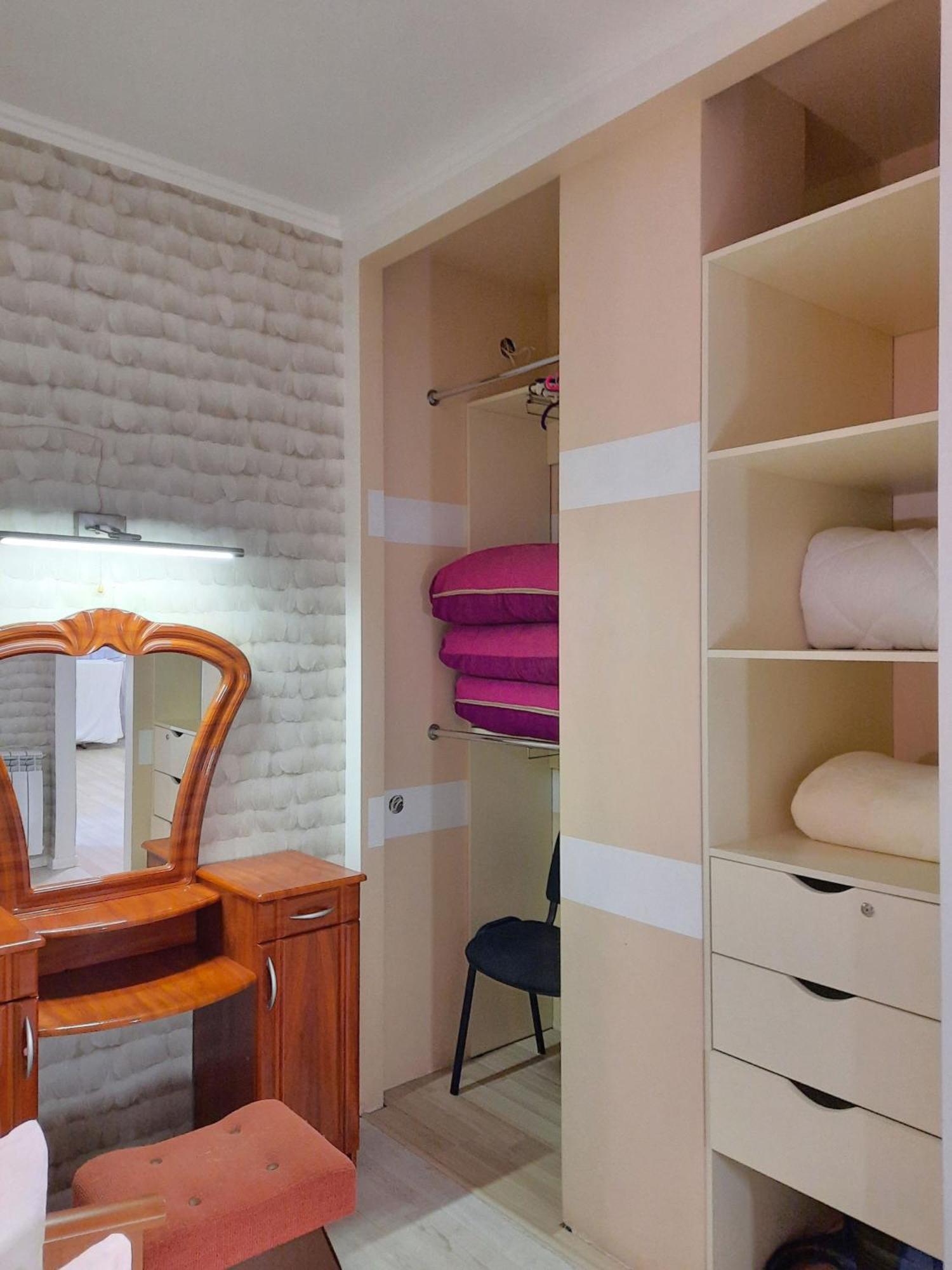 Квартира Посуточно Двокімнатна У Мікрорайоні Садовий Мережа Alex Apartments Документи Для Відряджень Фоп 3 Група Poltava Habitación foto
